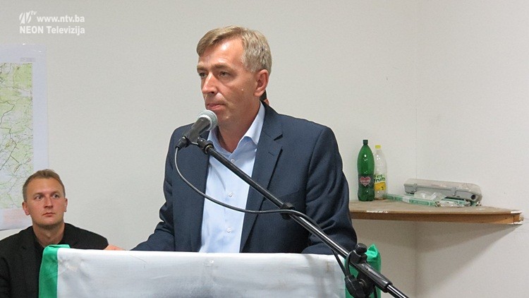 Novi problemi u kalesijskoj SDA, vijećnici ne žele Hasana Ramića za ...